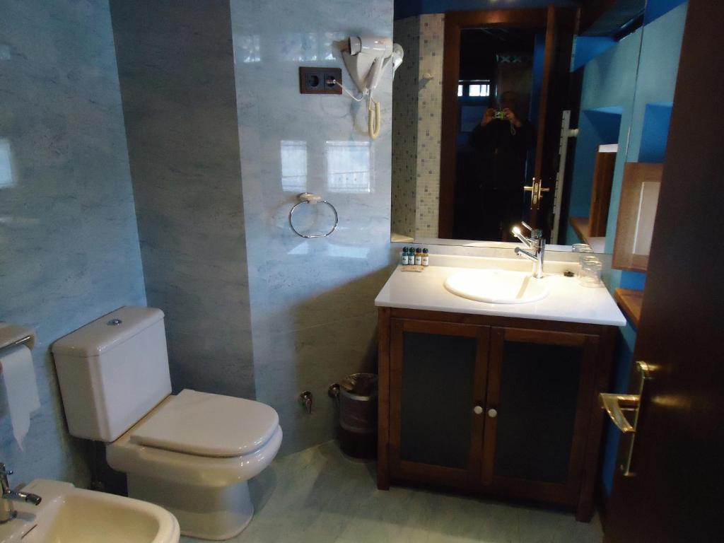 Casona El Gurugu Hotel Luarca Room photo